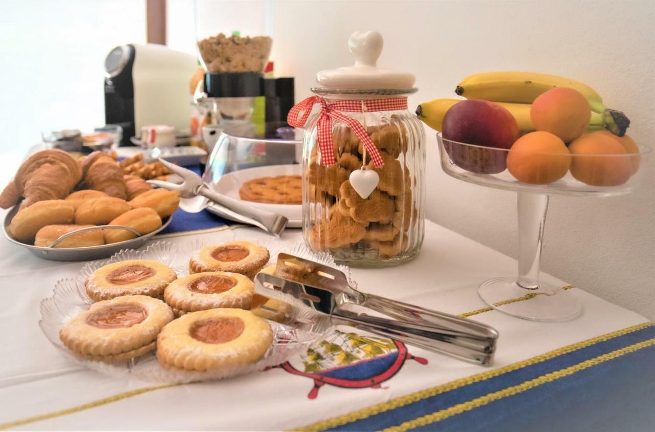 B&B Villa Apuana Marina Di Carrara Dış mekan fotoğraf